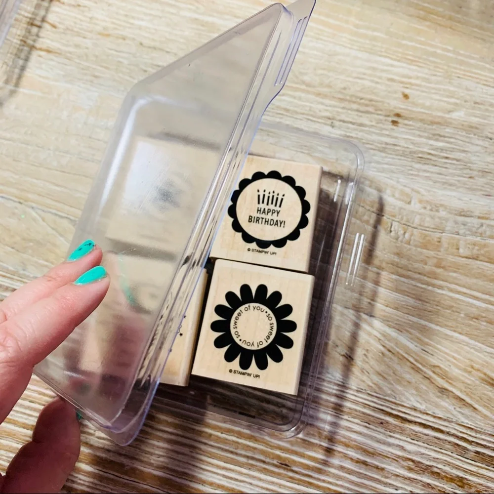NIB Stampin Up So many Scallops stamps card making. Copy
